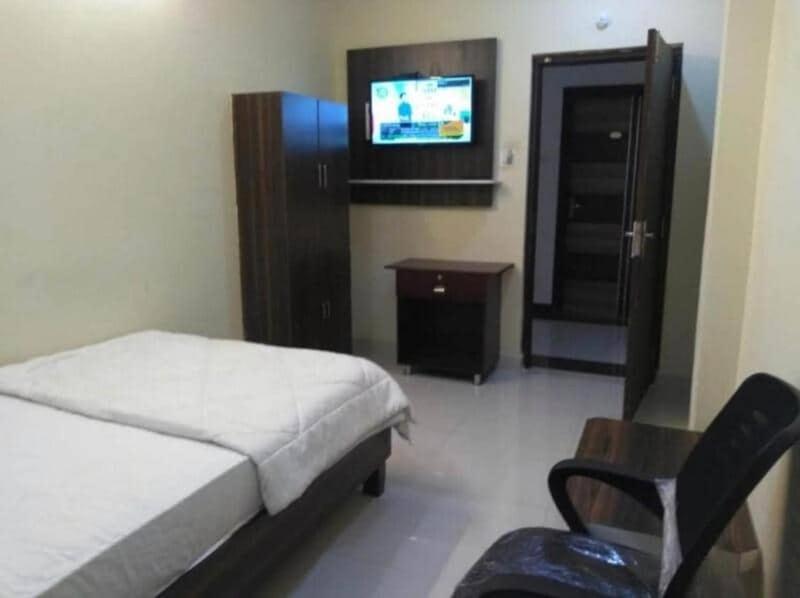 Oyo Flagship 80855 Hotel R Grand Vijayawāda Zewnętrze zdjęcie
